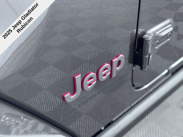 2025 Jeep Gladiator Rubicon photo 12