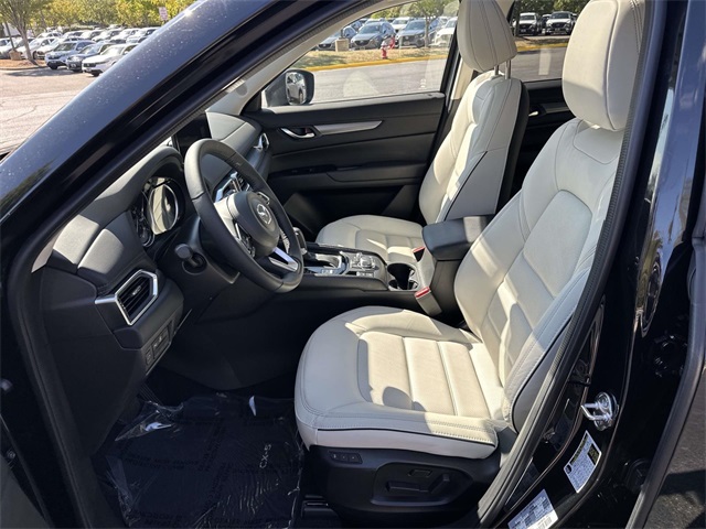 2025 Mazda CX-5 2.5 S Preferred photo 14