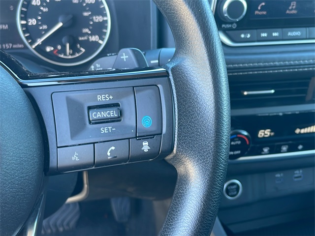 2023 Nissan Rogue SV photo 18