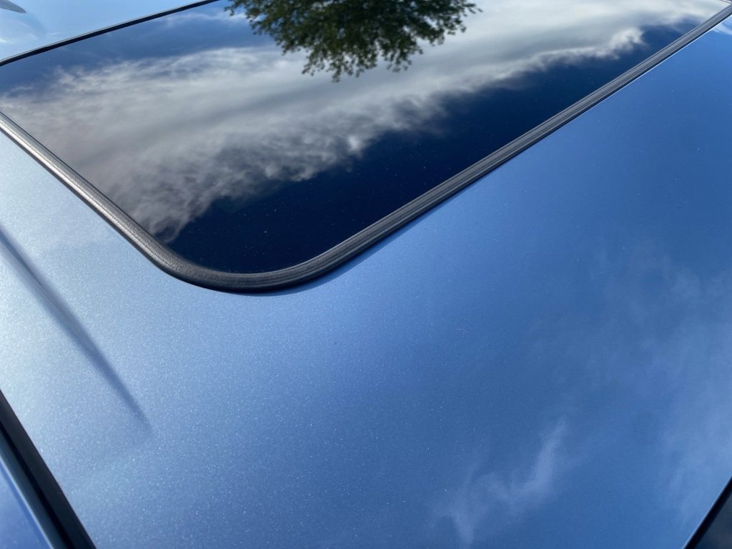 2021 Toyota Highlander Hybrid Limited photo 9