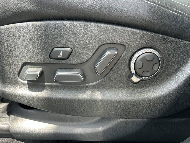 2023 Genesis GV70 2.5T photo 8