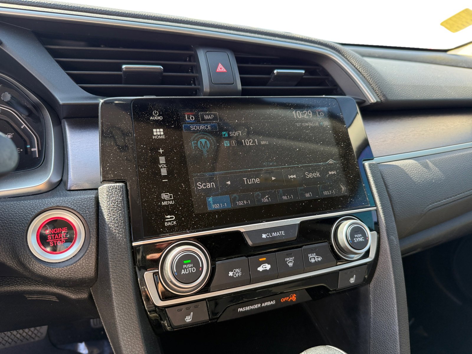 2017 Honda Civic Touring photo 12
