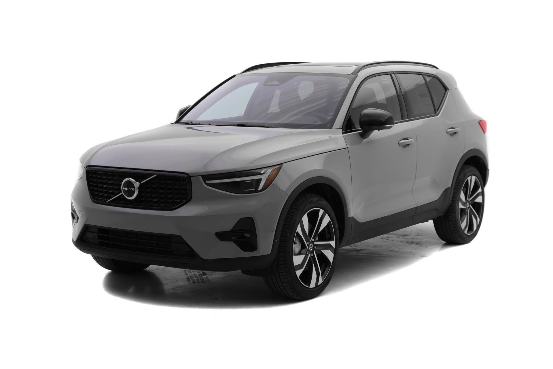 2025 Volvo XC40