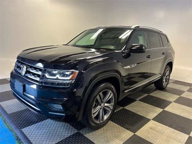 2019 Volkswagen Atlas V6 SE R-Line photo 2