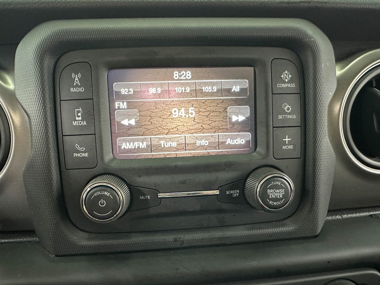 2021 Jeep Wrangler Sport S photo 11