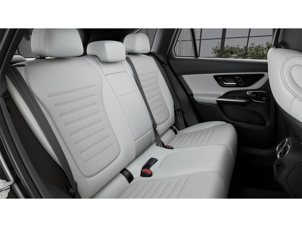 2026 Mercedes Benz GLC 300 4MATIC photo 5