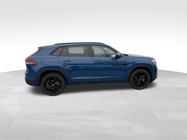 2025 Volkswagen Atlas Cross Sport SEL R-Line photo 6