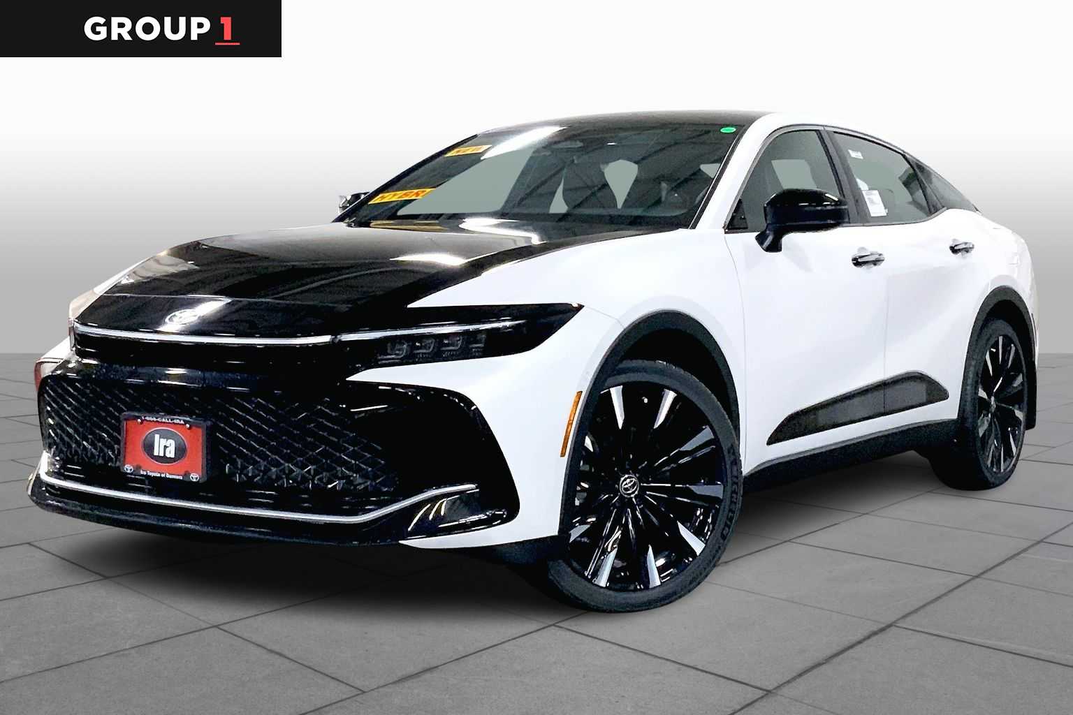 2025 Toyota Camry LE photo 3