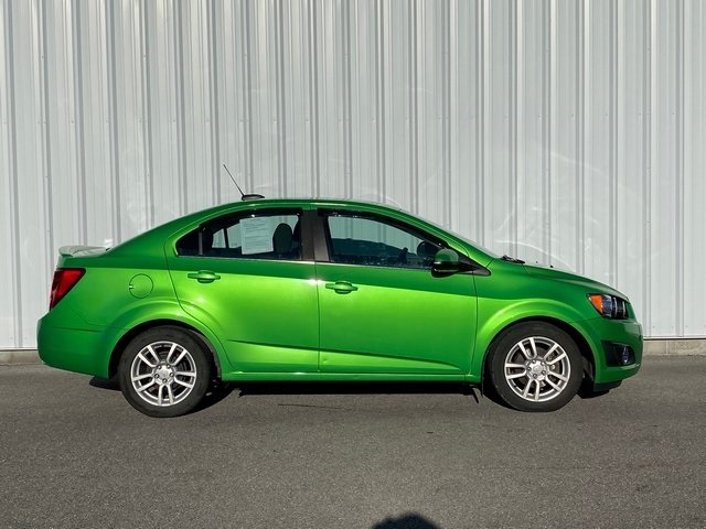 2015 Chevrolet Sonic LT photo 3