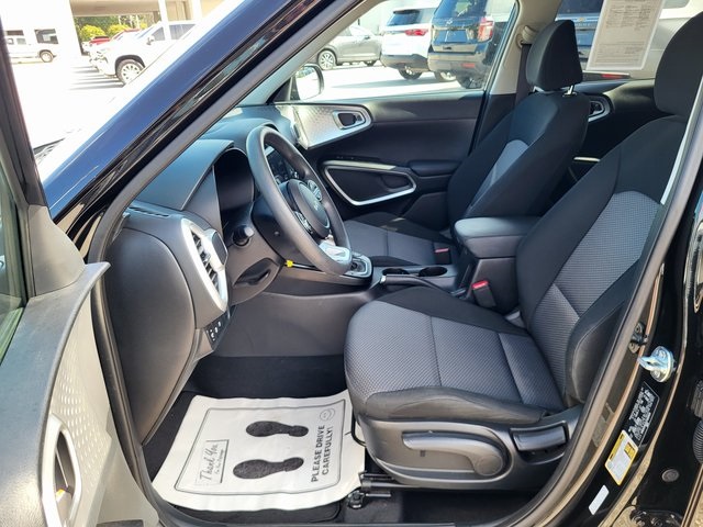 2025 Kia Soul LX photo 11