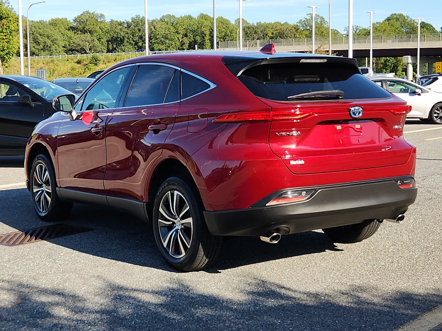 2022 Toyota Venza LE photo 4