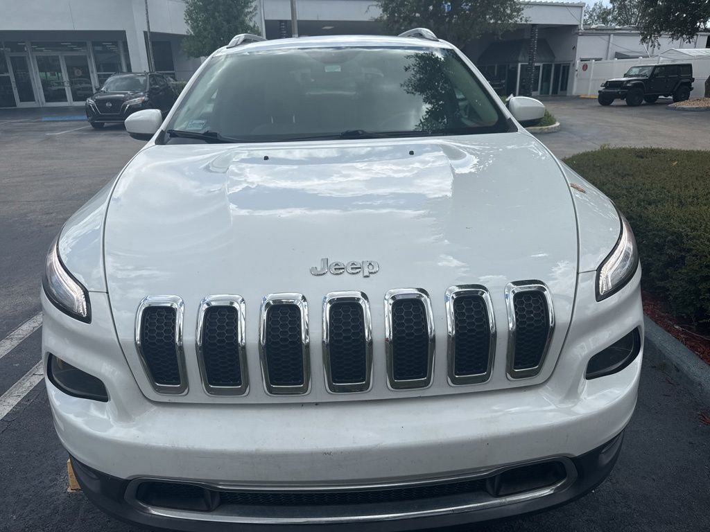 2017 Jeep Cherokee Limited photo 2