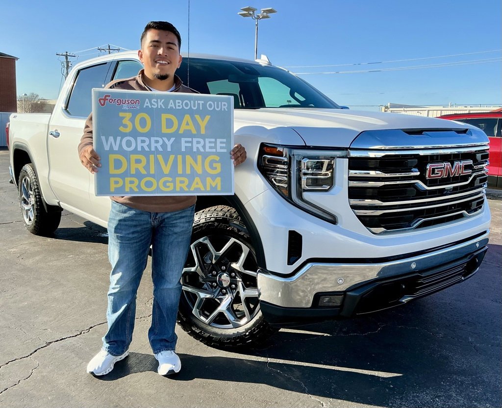 2025 GMC Sierra 1500 SLT's photo