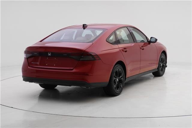 2025 Honda Accord SE photo 2
