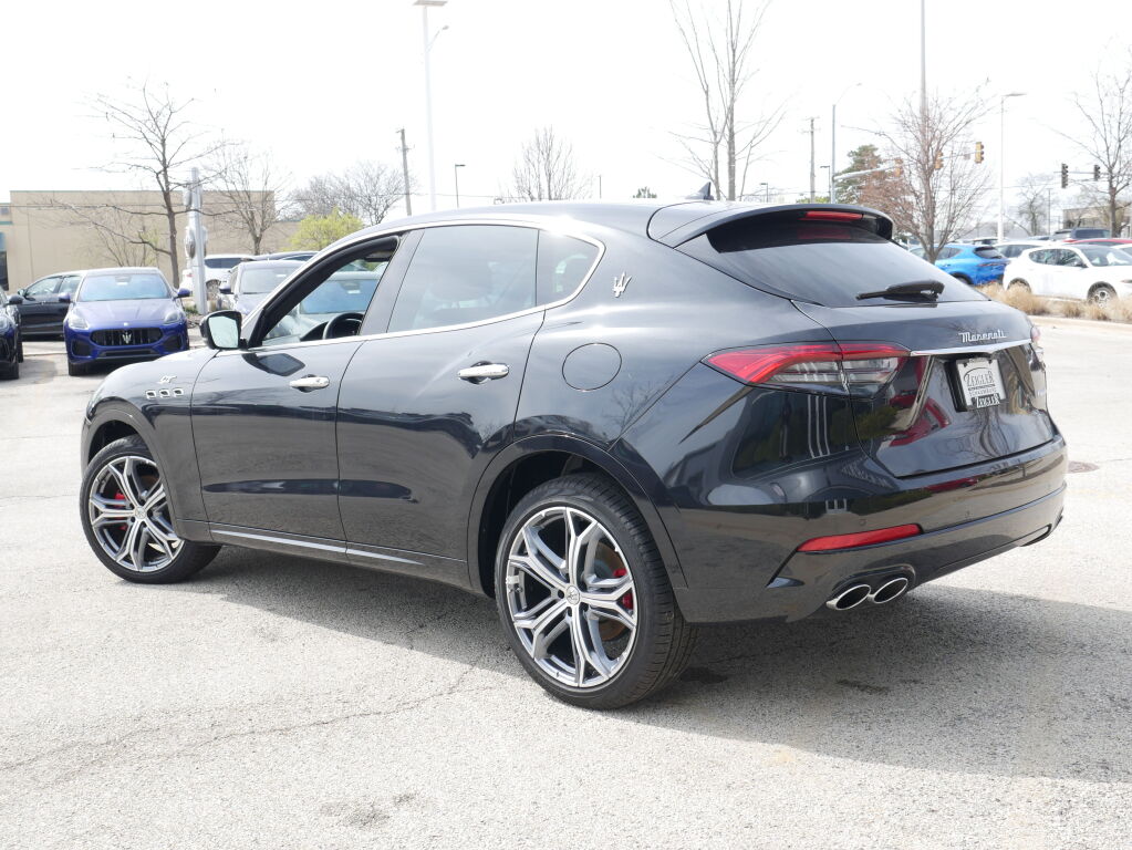 2023 Maserati Levante GT photo 9