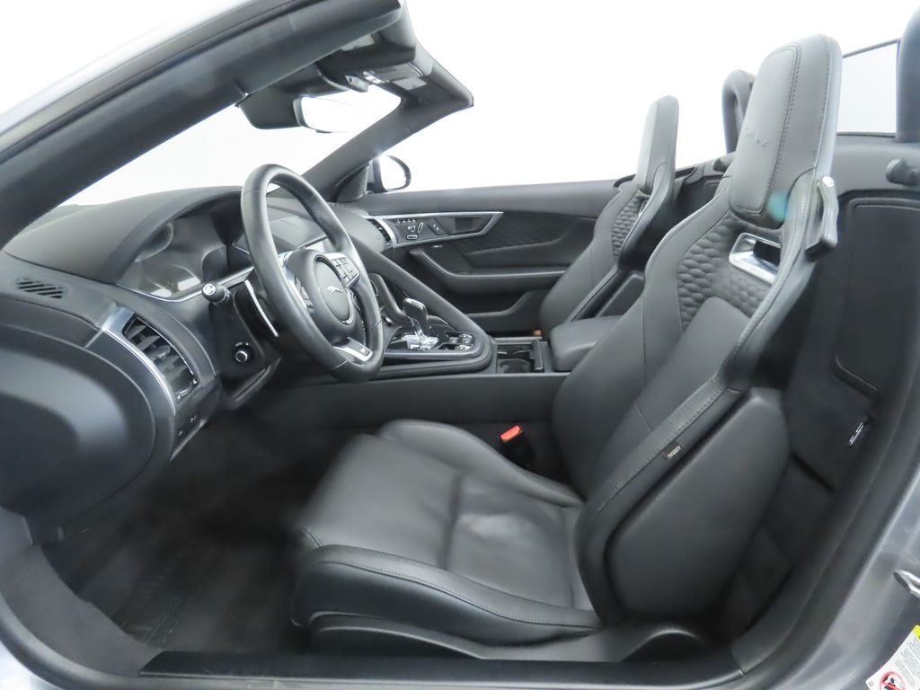 2021 Jaguar F-TYPE R photo 25
