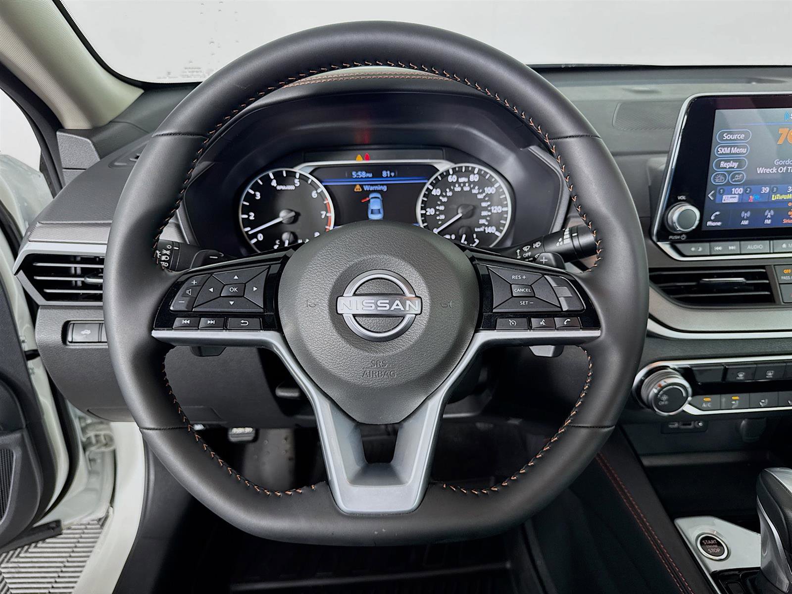 2025 Nissan Altima SR photo 12