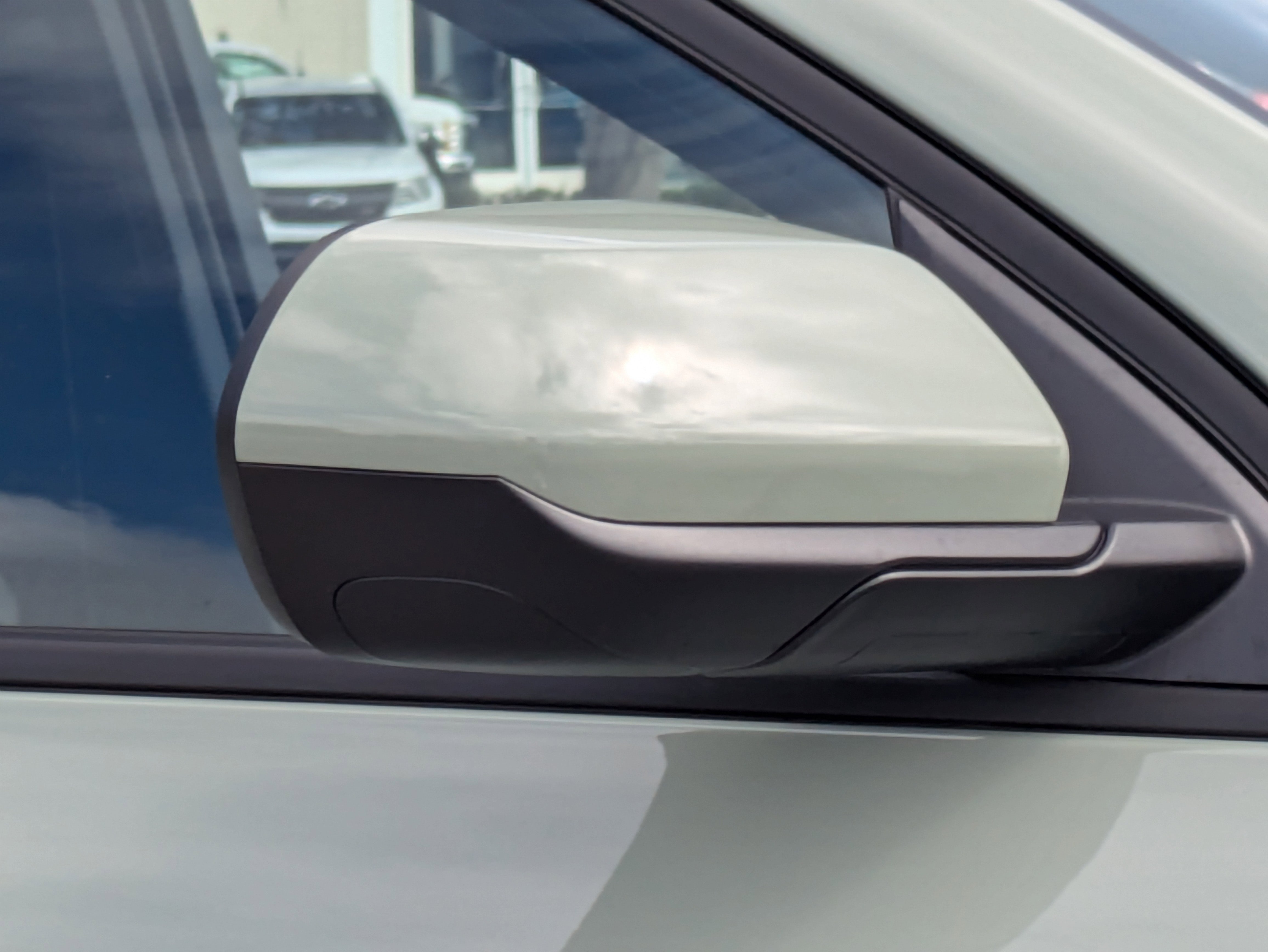 2026 Chevrolet Equinox LT photo 3