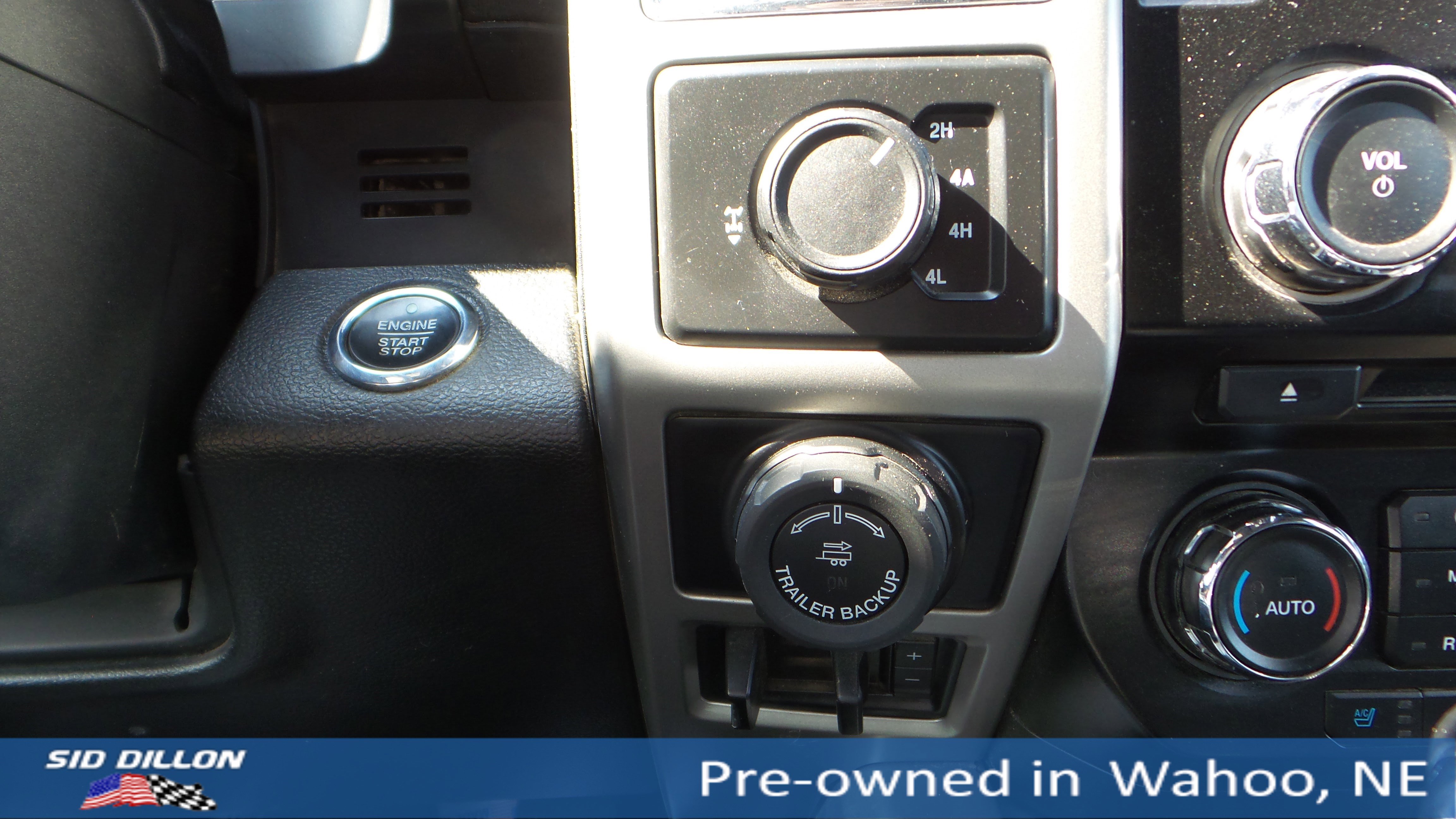 2016 Ford F-150 Lariat photo 13