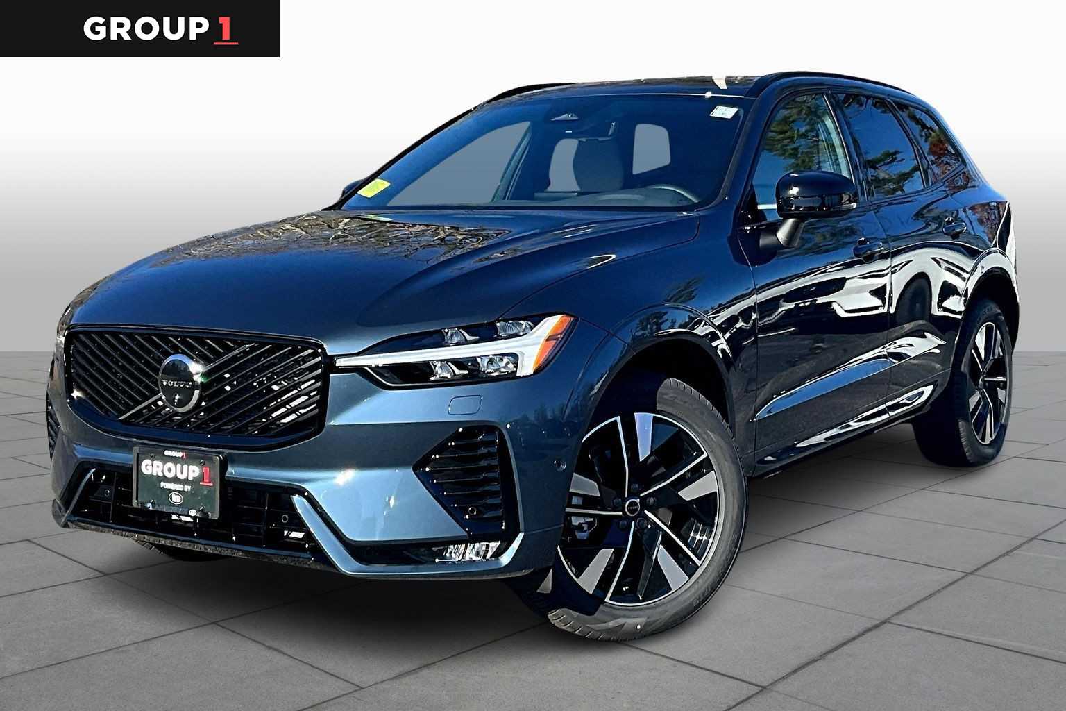 2026 Volvo XC60 Plus's photo