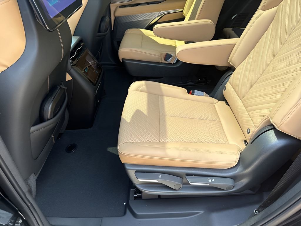 2026 Cadillac Escalade IQ Premium Sport photo 19