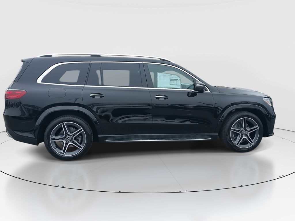 2025 Mercedes Benz GLS 450 4MATIC photo 4
