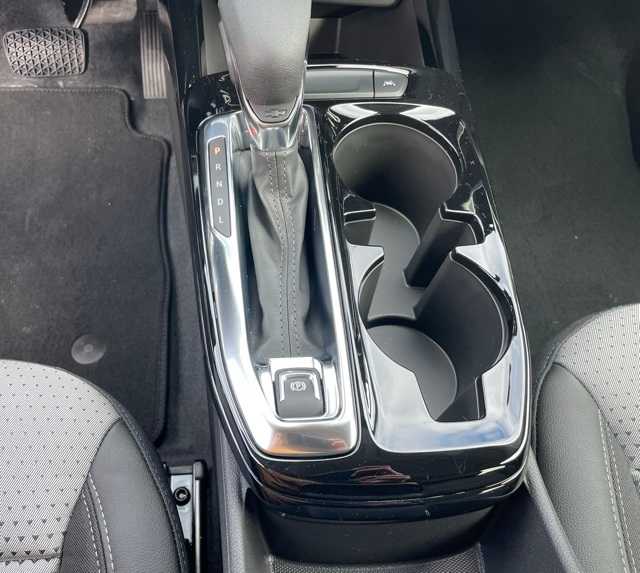 2025 Chevrolet Trax LT photo 20