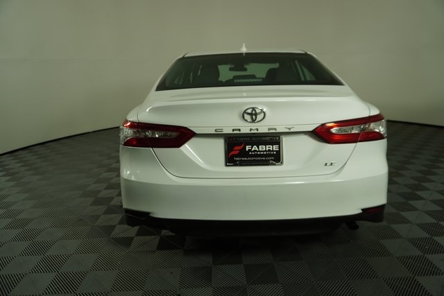 2020 Toyota Camry LE photo 6