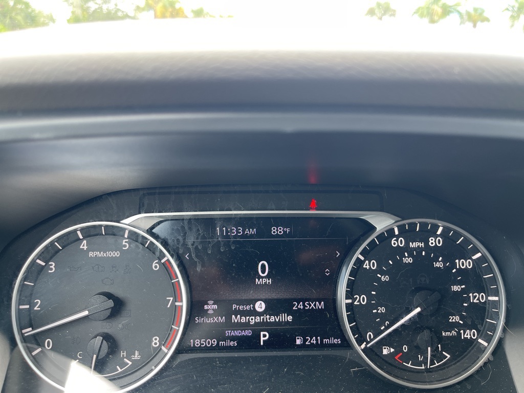 2022 Nissan Rogue SV photo 9