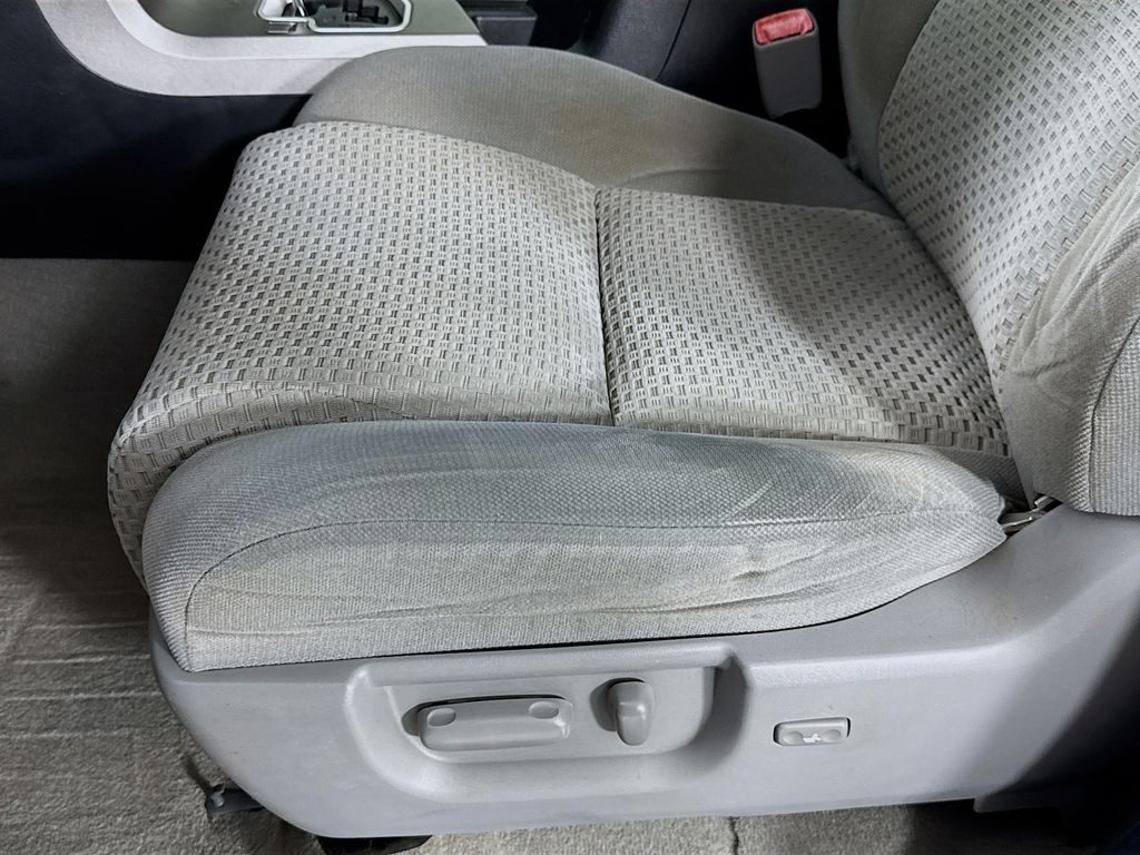 2011 Toyota Tundra Grade photo 21