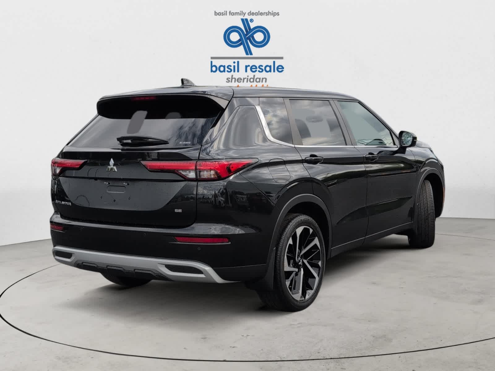 2022 Mitsubishi Outlander SE photo 4