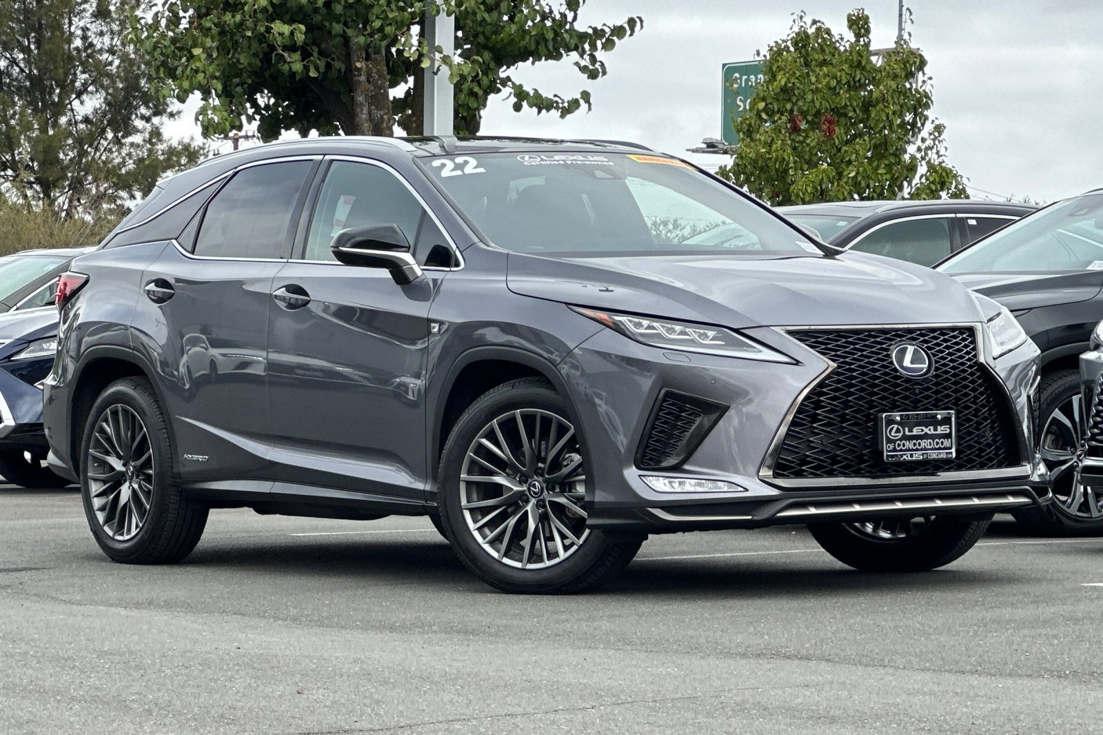 2022 Lexus RX 450h F SPORT photo 2