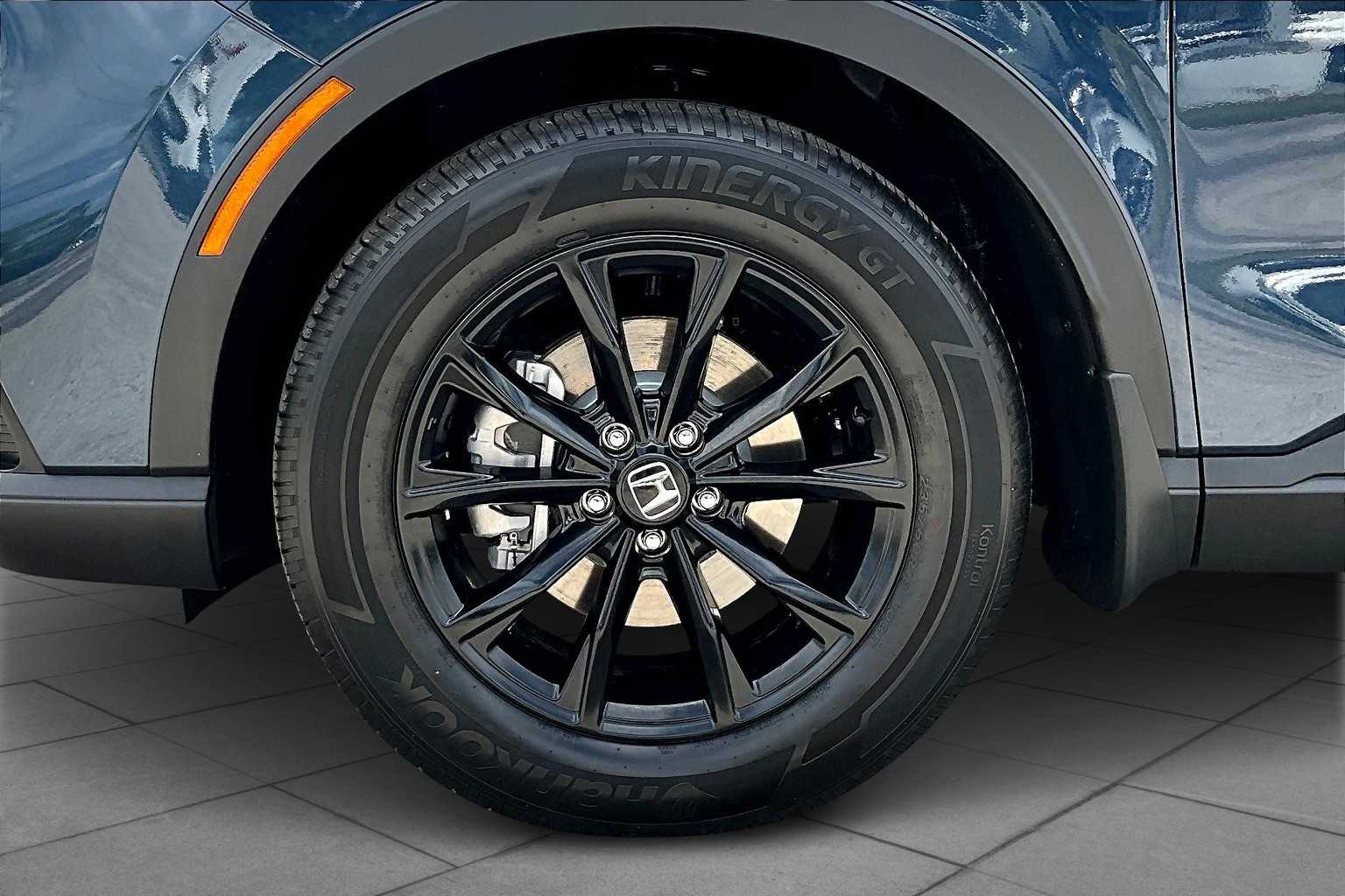 2023 Honda CR-V Hybrid Sport photo 9