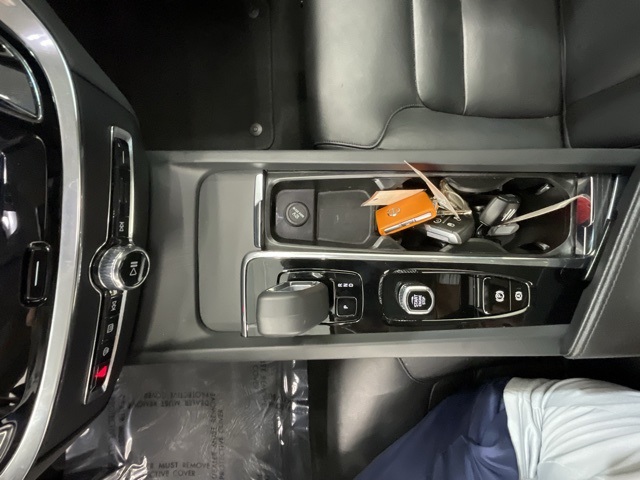 Used 2024 Gray Volvo B5 Core Dark Theme image 21