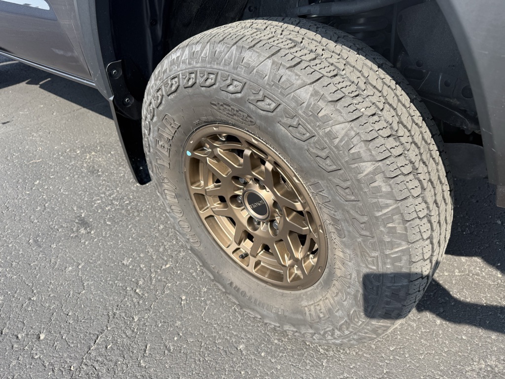 2023 Toyota Tacoma Trail Edition V6 photo 3