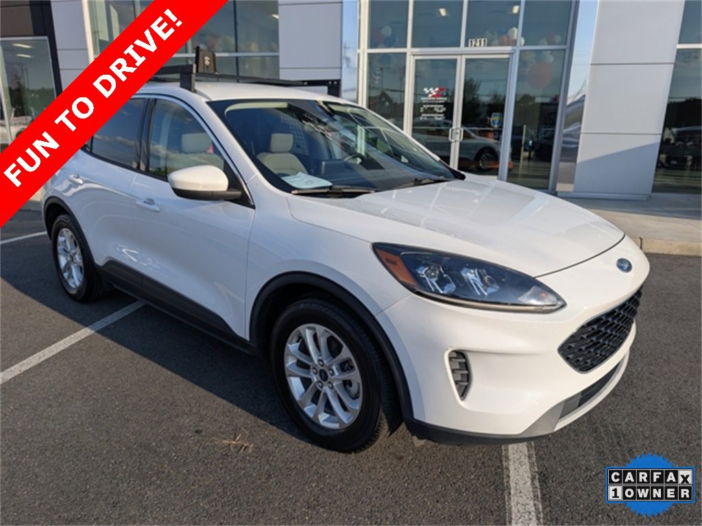 2020 Ford Escape SE's photo