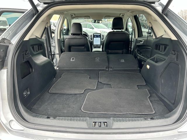 2024 Ford Edge Titanium photo 14