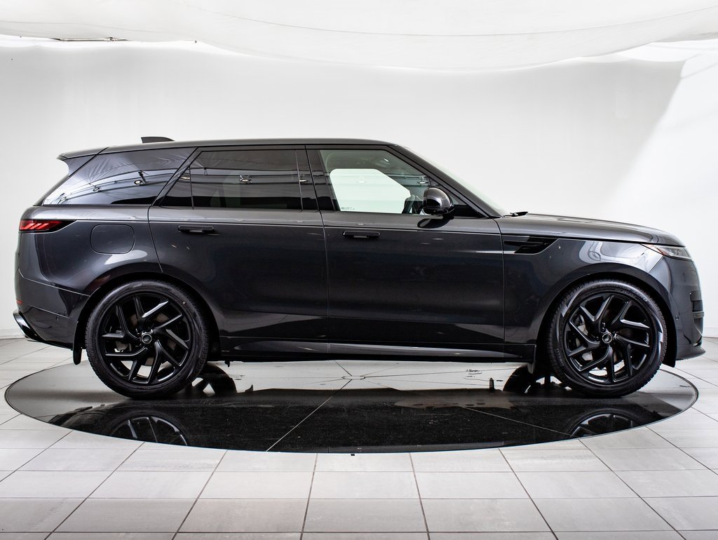 2025 Land Rover Range Rover Sport SE photo 7