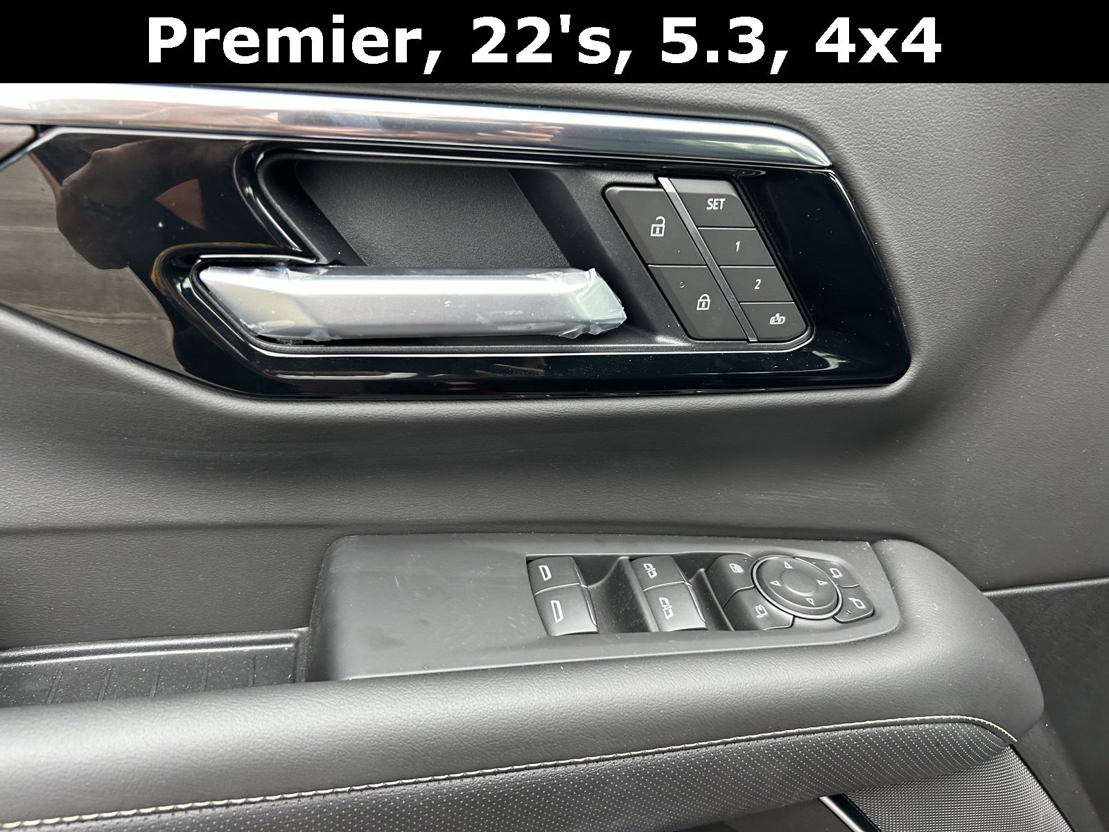 2025 Chevrolet Suburban Premier photo 11