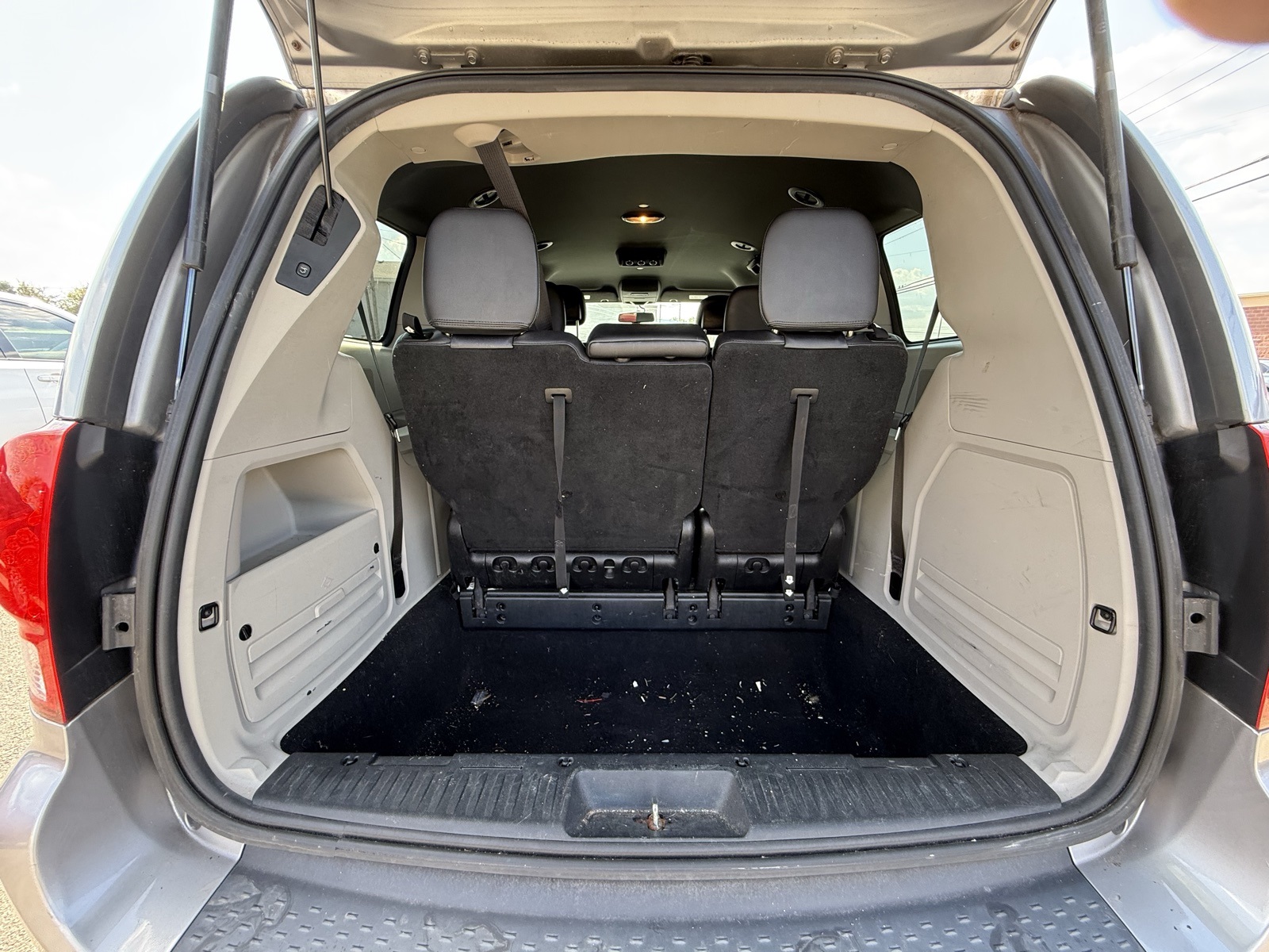 2014 Dodge Grand Caravan SXT photo 16