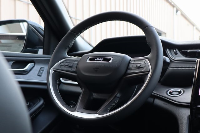 2025 Jeep Grand Cherokee Limited photo 38