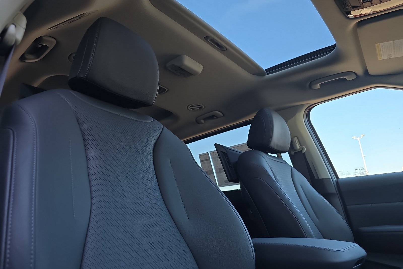 2026 Kia Carnival SX Prestige photo 13