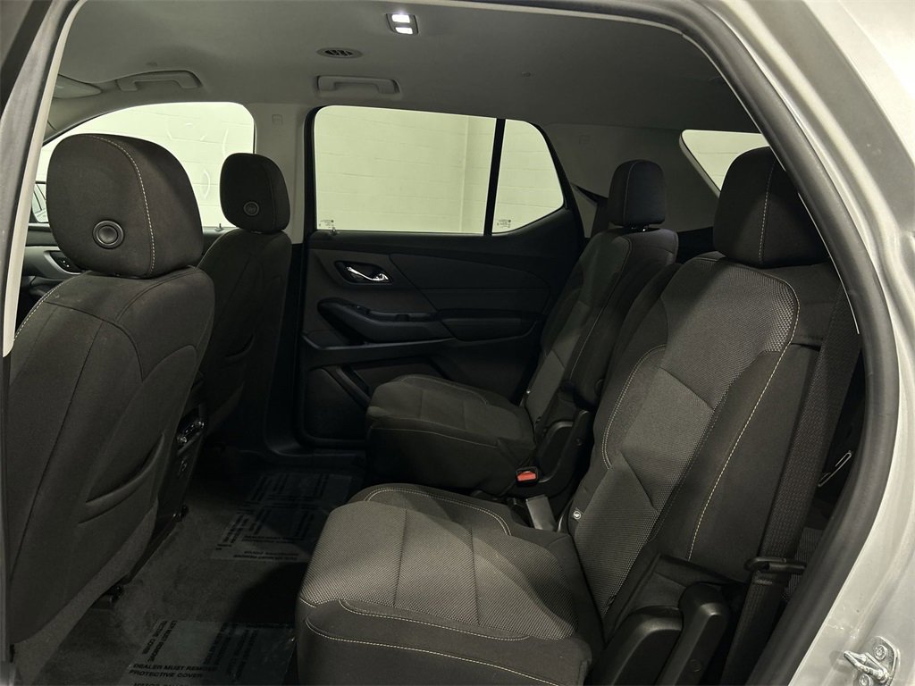 2021 Chevrolet Traverse photo 23