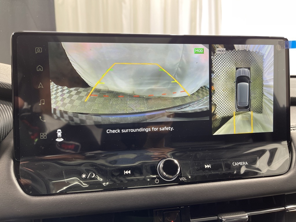 2025 Mitsubishi Outlander SE photo 16