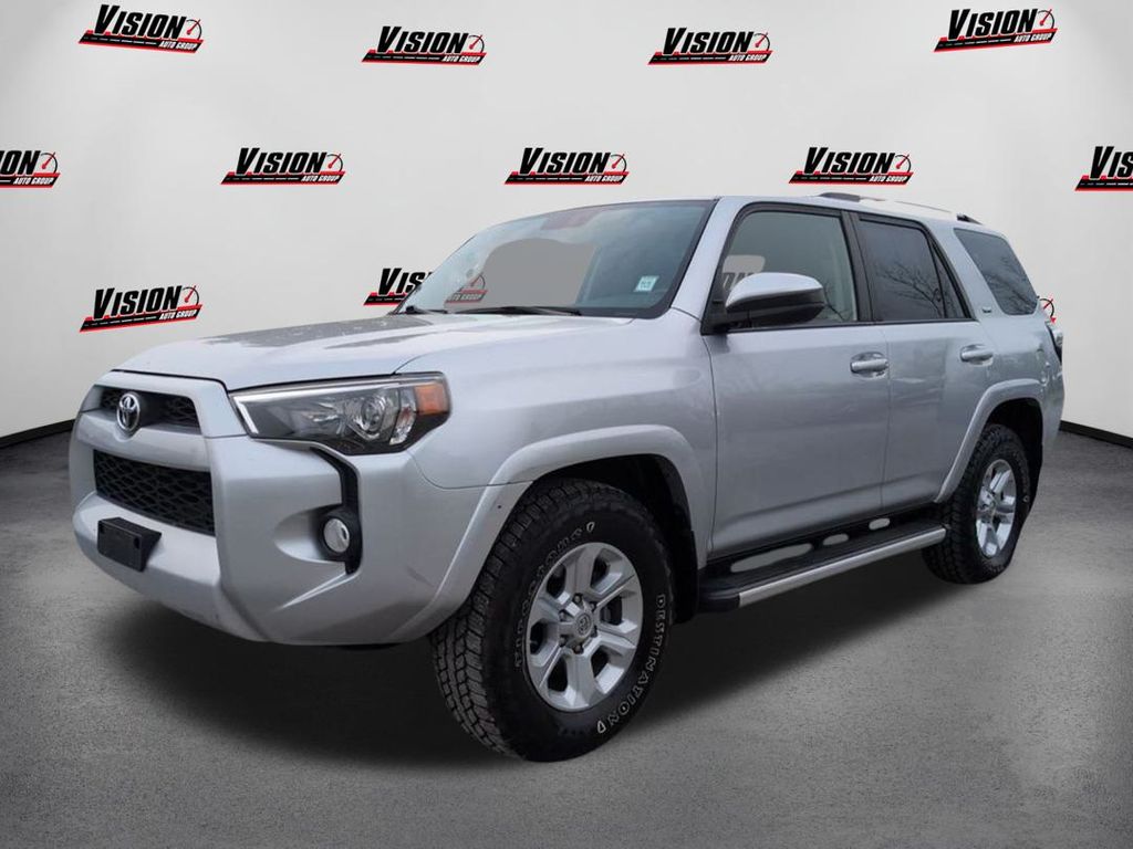 2019 Toyota 4Runner SR5's photo