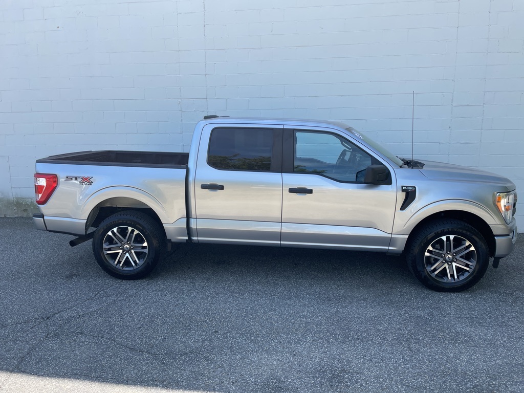 2021 Ford F-150 XL photo 3