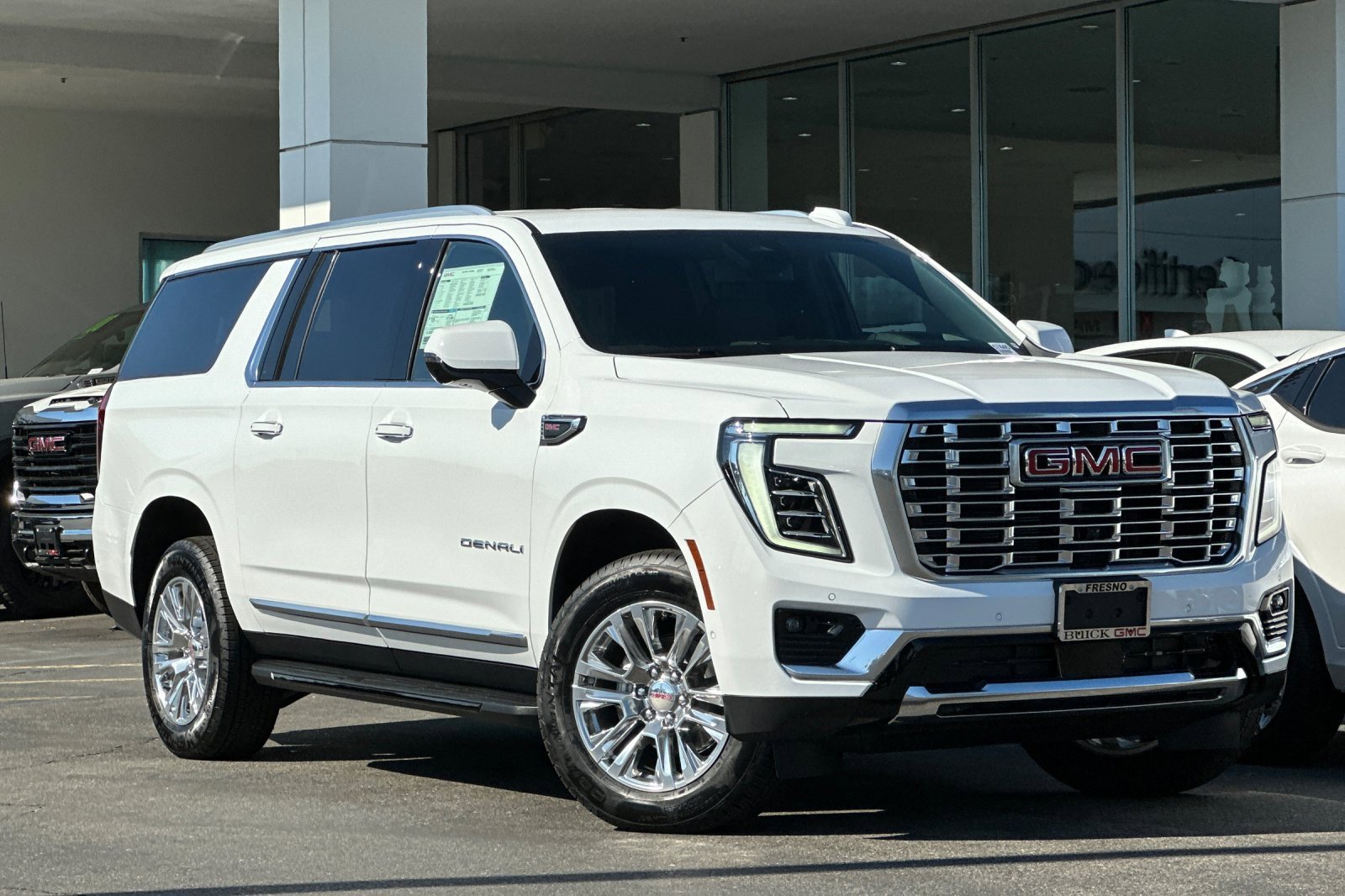 2026 Gmc Yukon XL Denali photo 2