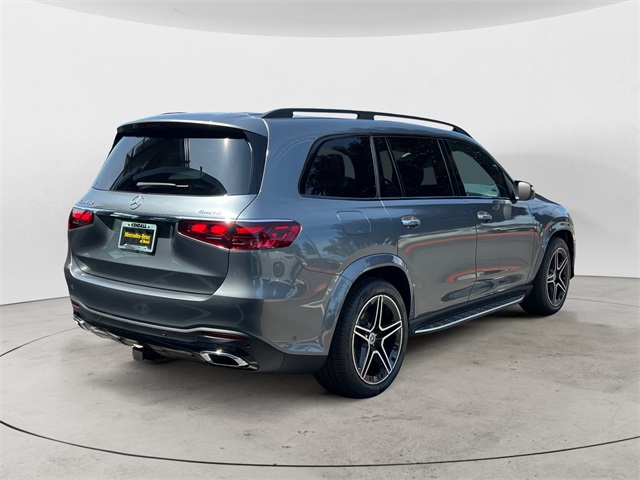 2025 Mercedes Benz GLS 450 4MATIC photo 5