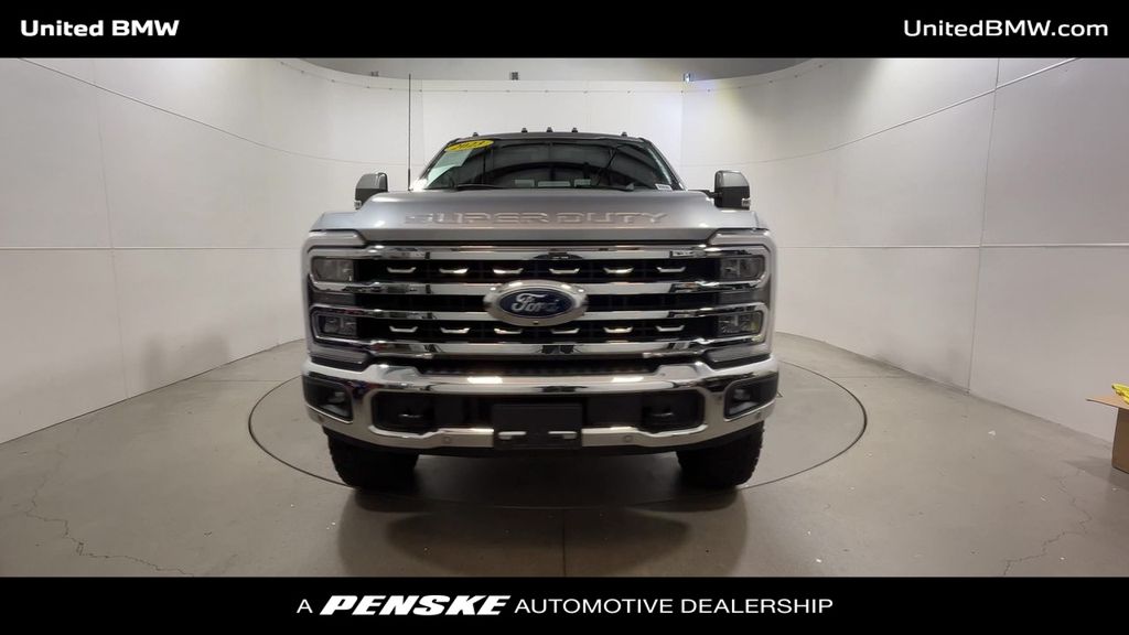 2023 Ford F-250 photo 3