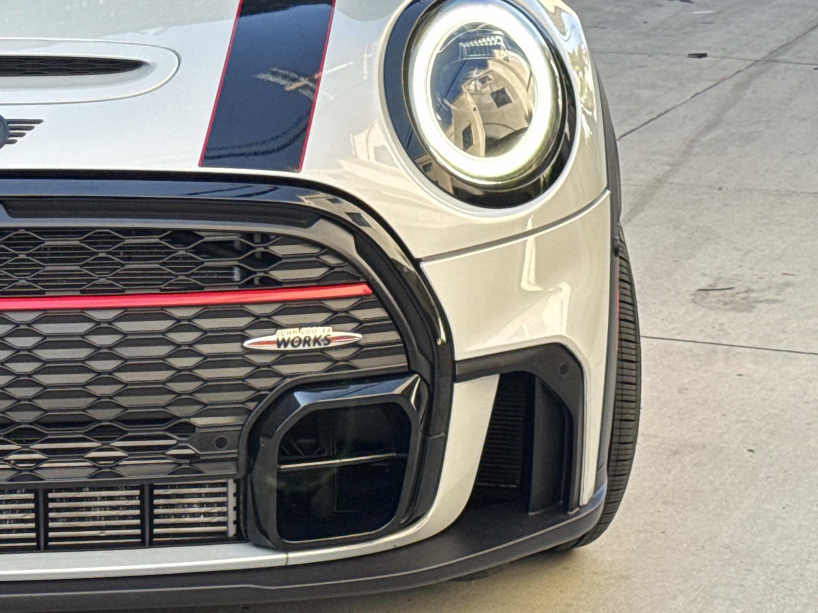 2023 Mini Cooper 2 Door Hardtop photo 4